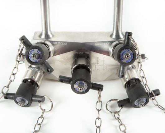 Manifold ML 560- Robinet d’instrumentation © Cyrille Dupont